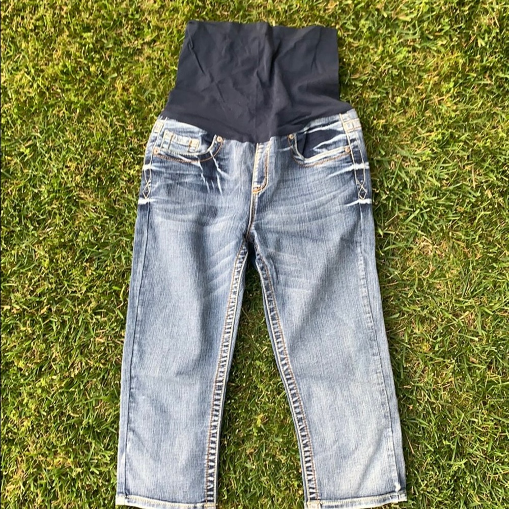 Maternity Jean Capris